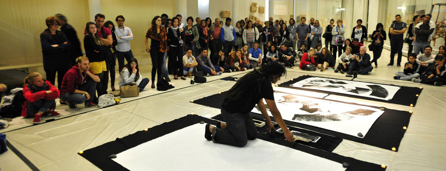 LASSAÂD METOUI Institut du monde arabe, performance de trois pinceaux pour les les Nuits Blanches, 2015
