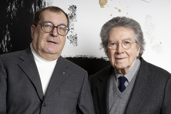 Monsieur Lelong et Antonio Tàpies Photo de Antoni Tàpies Copyright Galerie Lelong  Photo :  Fabrice Gibert Courtesy Galerie Lelong 