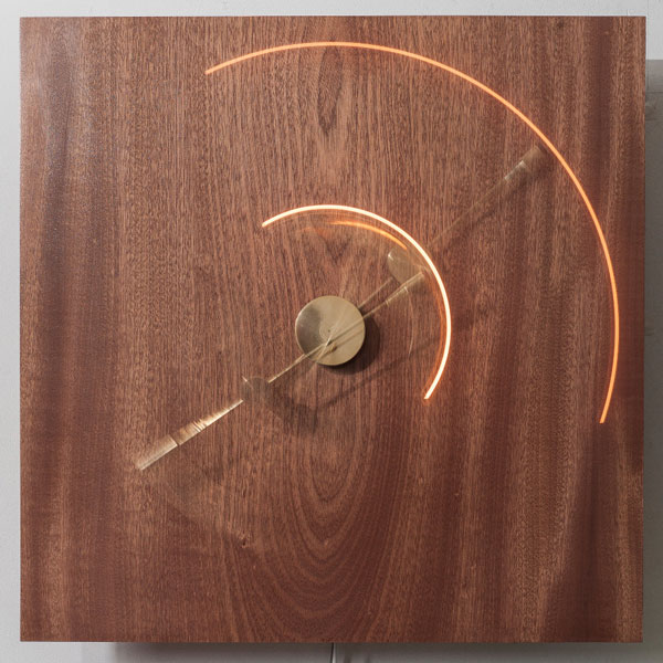 Laurent Bolognini, AM-7, 2014, Africain solid wood varnish, brass, engine electrique, electronics bulbs, 70 x 70 x 26 cm