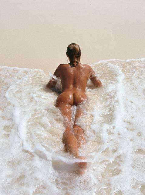 Gunter Sachs  “ Strandgut “ 1987/ 2003 c-print Kodak Endura passepartout glass framed 102 x 142 cm