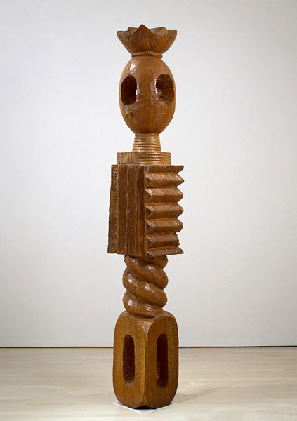 Constantin Brancusi Le Roi des rois, ca. 1938 Chêne 1300 x 48,3 x 46 cm Solomon R. Guggenheim Museum, New York 56.1449 © VEGAP, Bilbao, 2016 Photo: David Heald © SRGF